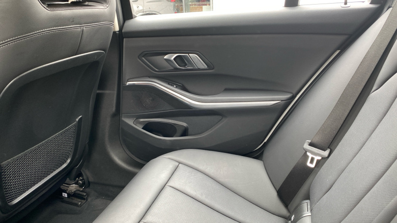 BMW 3 Series 320i Sport 5dr Step Auto Petrol Estate